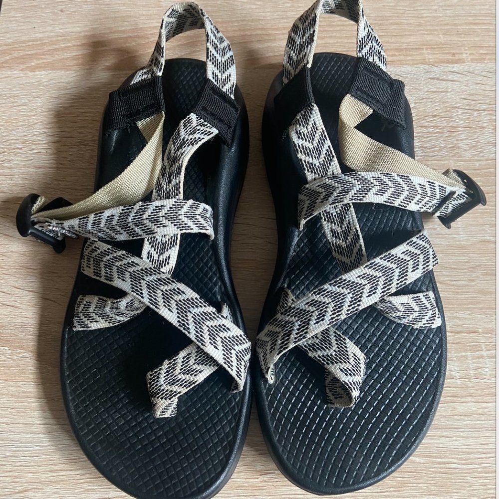 Chaco Z/2 Classic Sandal, Black White Size 8 NWOT